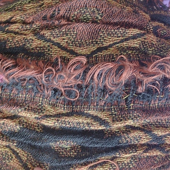 Scarf - Picture 3 of 3